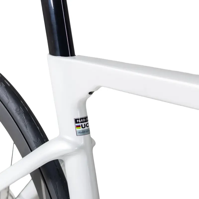 Pardus Spark RS Carbon Road Bike 105 Di2 with Carbon Wheelset
