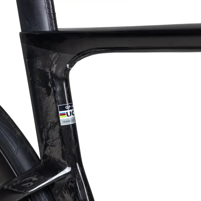 Quick Pro ER:ONE Aero Carbon Road Bike Ultegra Di2