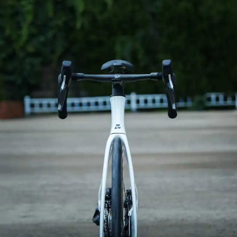 Bross Zenith 7SE Force Etap AXS with Zipp 404 Wheel and Vision Handlebar